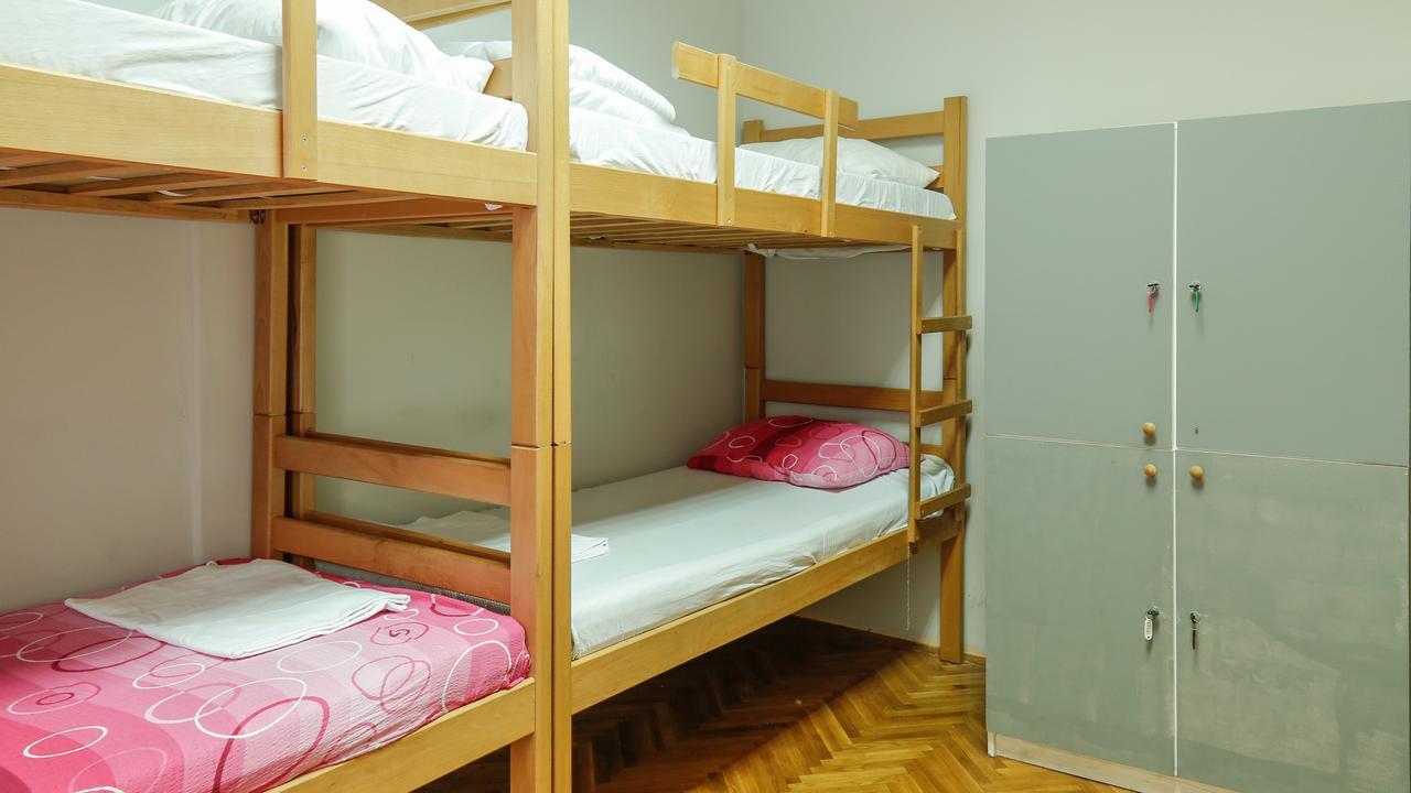 Hostel Yolo Belgrade Luaran gambar